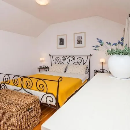 펜션 Holiday-house-romanca